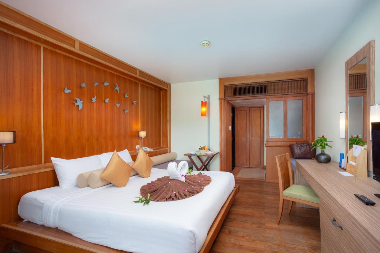 普吉岛-瓶庐海景度假酒店 Phuket Pl Seaview Resort Patong Esterno foto