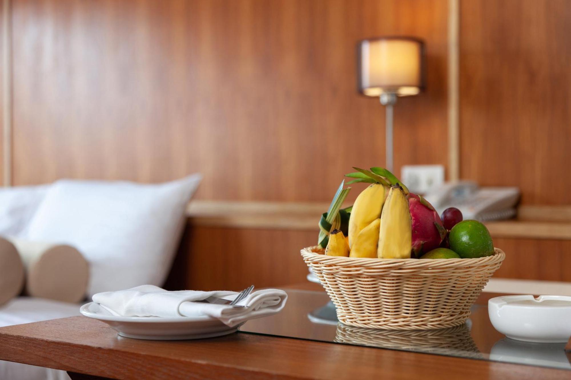 普吉岛-瓶庐海景度假酒店 Phuket Pl Seaview Resort Patong Esterno foto