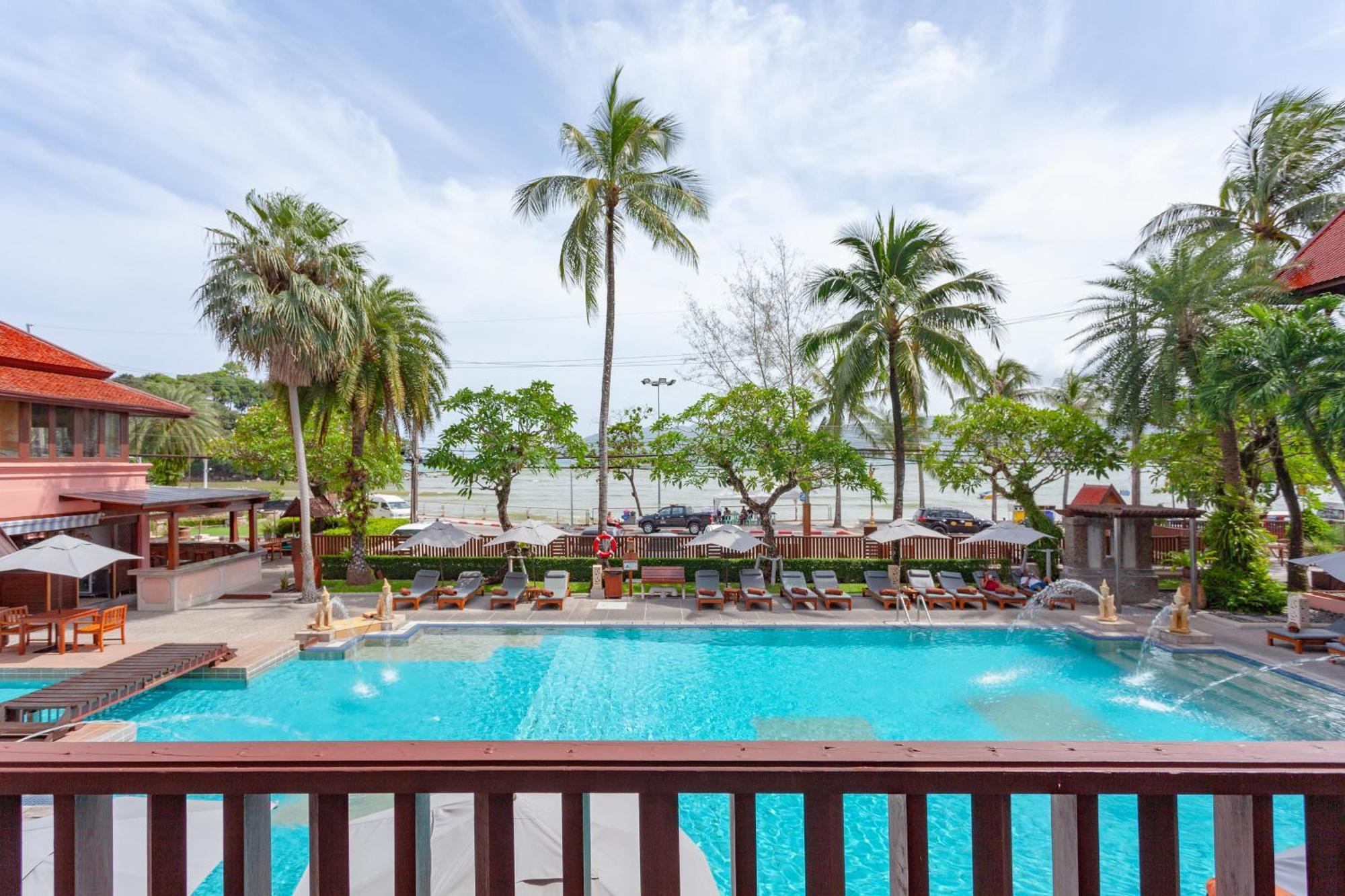 普吉岛-瓶庐海景度假酒店 Phuket Pl Seaview Resort Patong Esterno foto